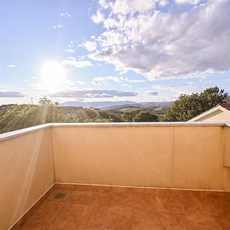 Holiday home House Polic Hreljin