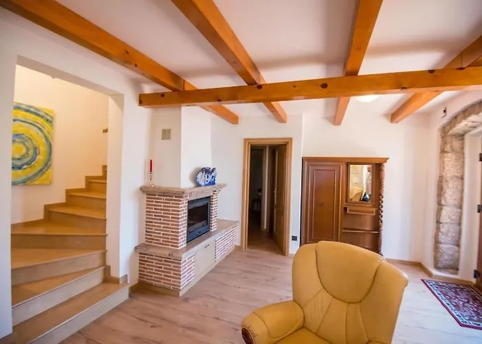 Σπίτι διακοπών House Polic