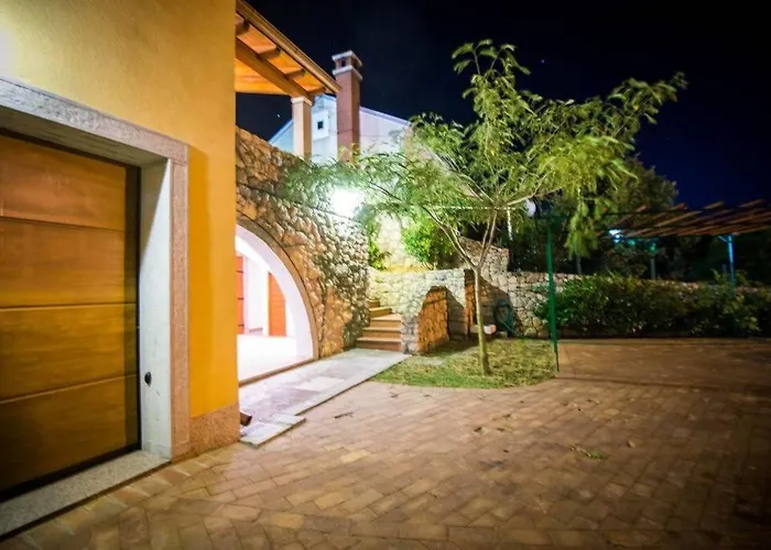 Σπίτι διακοπών House Polic *