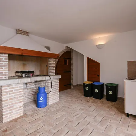 House Polic Hreljin