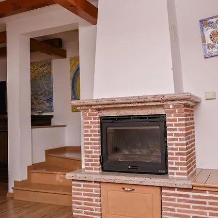 Feriehus House Polic