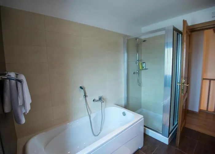 House Polic 度假居 *